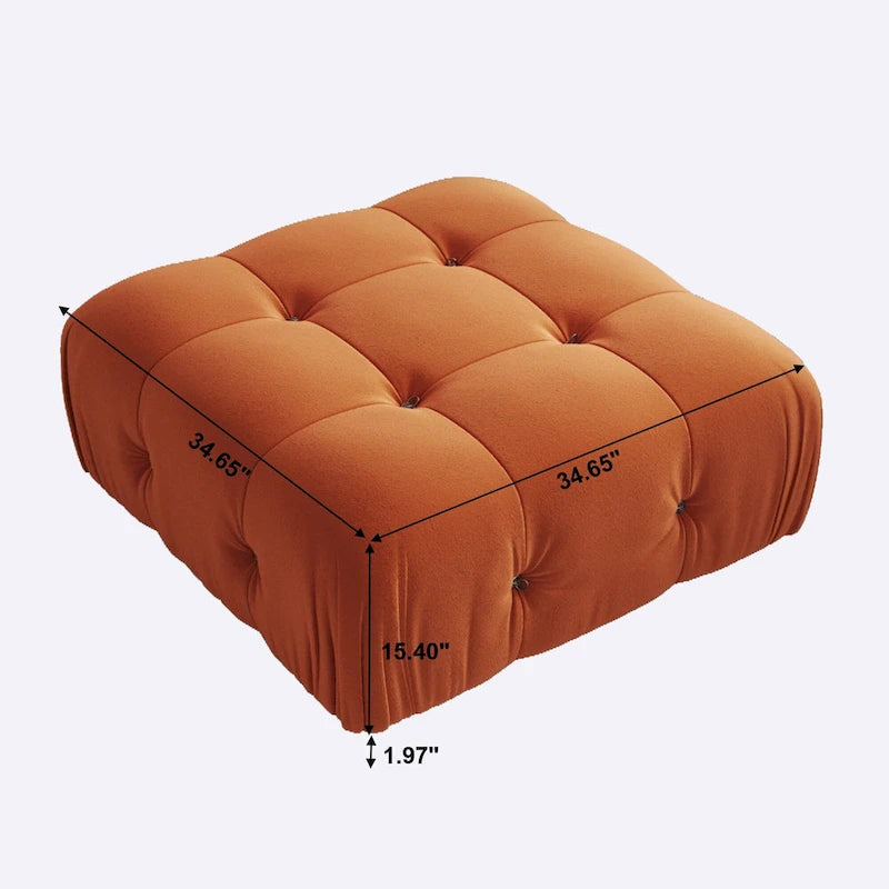 Minimalistischer quadratischer Polsterhocker aus Samt
